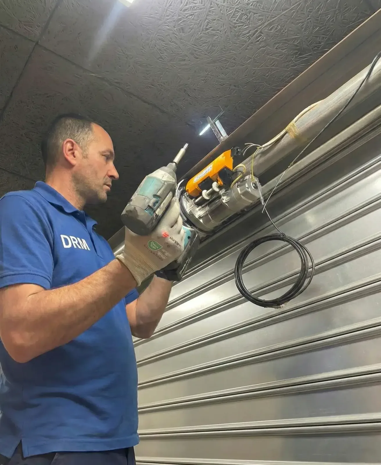 Motorisation de rideau métallique à Marseille 5