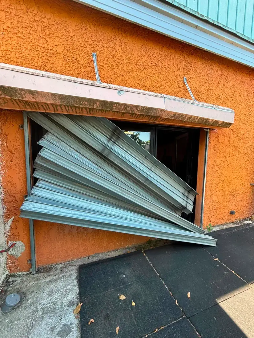 Réparation de rideau métallique à Marseille 5
